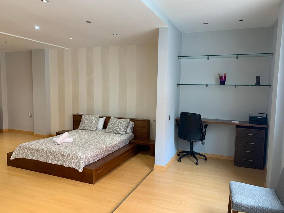 Luxury Apartment Mercat Central Тарагона Екстериор снимка