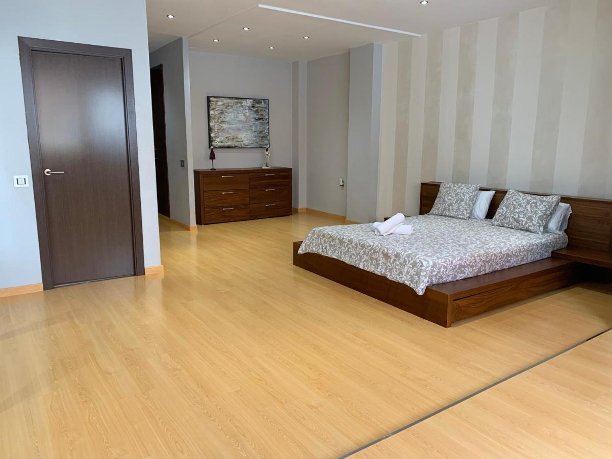 Luxury Apartment Mercat Central Тарагона Екстериор снимка